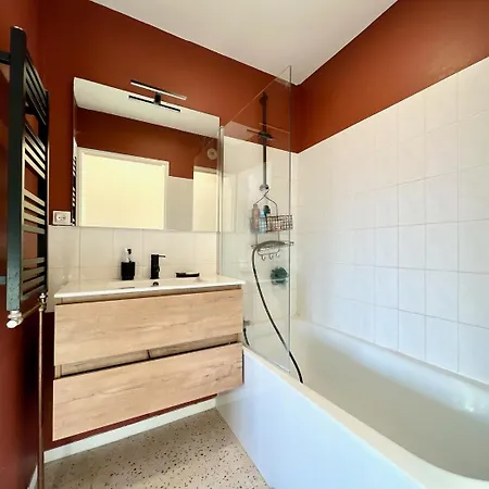 Appartement Le Bretteville, Lumineux Et Cosy Centre Emplacement Idéal
